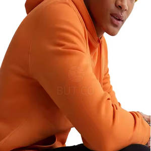 Hoodies Slim Fit décontractés d'hiver pour hommes, vêtements de mode de couleur personnalisée avec col à capuche à motif solide - Product Image 3