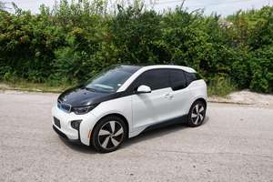 BMW I3 EV Giga World Trim 2014, 2 Propietarios, 21,000 Millas, Volante a la Izquierda, Asientos de Cuero, Batería de Litio - Product Image 4