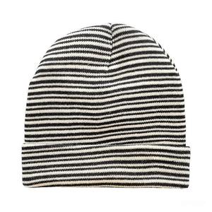 100% acrylique bonnet chapeau tricoté rayé Style chaud en plein air voyage hiver vêtements quotidiens unisexe adultes couleur mode - Product Image 1