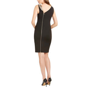 Abito da Cocktail Calvin Klein da Donna Sopra il Ginocchio, Scollo a V, Silhouette Aderente in Nero, Taglia 16, Realizzato in Tessuto Jersey - Product Image 2