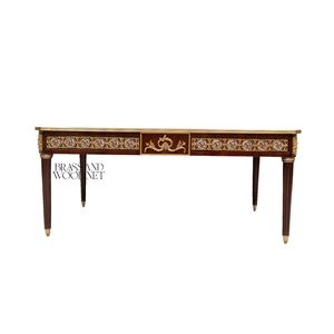 Elegante Mesa de Centro Rectangular con Incrustaciones Florales y Detalles en Latón, Acabado en Madera de Alta Calidad para una Decoración Lujosa - Product Image 2
