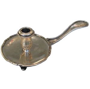 Porte-bougie en laiton au design simple et élégant, avec boucle pour le doigt, porte-bougie de chevet à prix compétitifs - Product Image 2