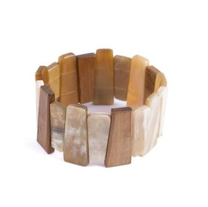 Cuerno de moda y brazaletes de pulsera de madera para mujer IGI Certificado de exportador indio para ocasión de regalo - Product Image 1