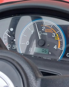 Tractor de Ruedas Usado Kubota BX2680 para Granjas con Componentes Clave como Rodamientos, Motor, Bomba de Engranajes y Caja de Cambios en Venta - Product Image 3