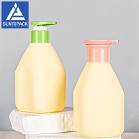 Bouteille en plastique personnalisée de 300 ml, HDPE carrée, couleur jaune, bouteille de désinfectant pour les mains pour enfants, récipient pour shampoing avec pompe à lotion