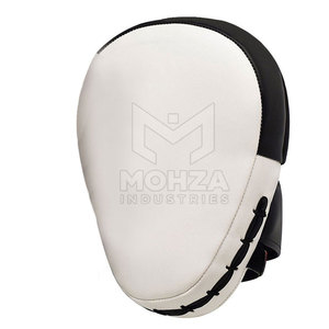 Protector de Piernas Curvo de Cuero PU, Duradero, Transpirable, para Entrenamiento de Boxeo, Hecho en Pakistán por MOHZA INDUSTRIES - Product Image 2