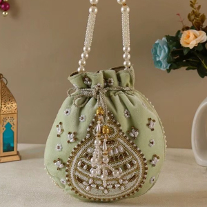 2024 beaux sacs POTLI de poignet en soie brodée pour les vêtements de mariage de fête perles de verre de cristal de perle lourde seau sac à main élégant - Product Image 1