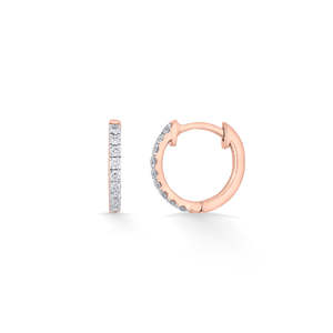 ชุดต่างหูเพชรทรงห่วงและแบบกอดหู รุ่น Bright Charm - Product Image 5