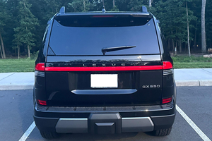 Lexus GX 550 OVERTRAIL 2024, autonomie de 501 à 600 km, batterie de 90 à 110 kWh, prêt à être expédié - Product Image 2