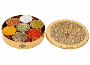 Boîte de rangement d'épices en laiton peint à la main boîte faite à la main dessus de table de cuisine pur avec gravure conception masala boîte en laiton - Product Image 2