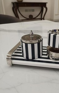 Ensemble de brûleur à encens en bois de santal noir et blanc à rayures de luxe avec plateau Porte-bakhoor pour cadeaux du Ramadan Décoration de maison du Moyen-Orient - Product Image 3