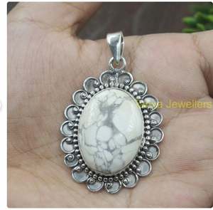 Colgante de Piedra Natural Howlite, Colgante de Plata de Ley 925, Colgante con Piedra Grande, Colgante de Diseño Hecho a Mano - Product Image 2