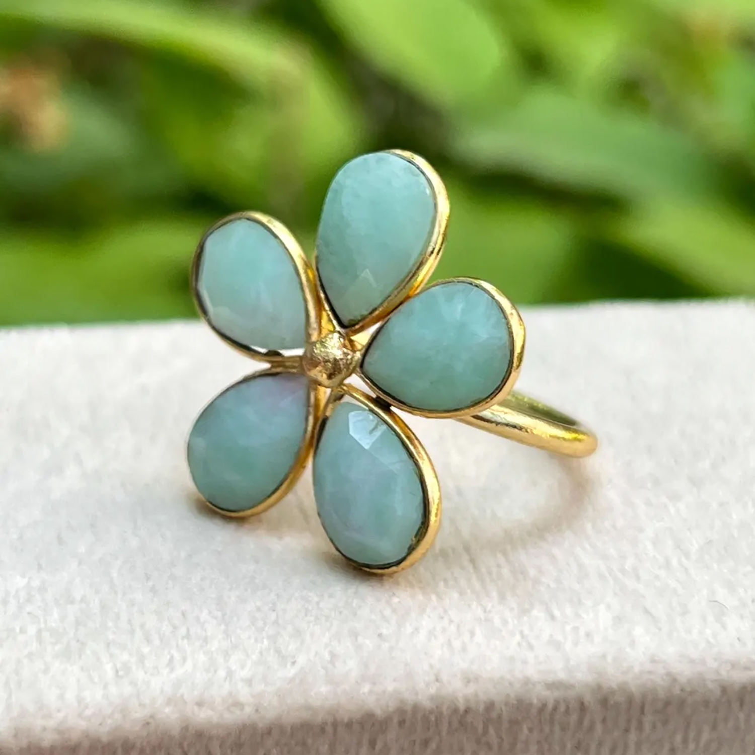 แอมะซอไนต์