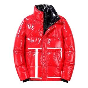 Chaqueta acolchada con capucha brillante, chaqueta acolchada con aislamiento resistente al agua para hombre, fabricante y exportador de abrigo de invierno con capucha brillante - Product Image 1