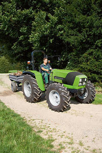 New and Used Deutz-Fahr Agrolux 80 Heavy Duty Diesel Farm Tractor with Three Point Hitch for Soil <b>Cultivation</b> and Land - Product Image 3