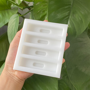 Molde de goma de silicona Servicio de fundición al vacío para producción Prototipo rápido Fundición de resina plástica Fabricación de bajo costo - Product Image 1