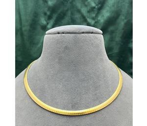 Elegante y Moderno Juego de Collar y Aretes de Latón Chapado en Oro de Alta Calidad con Circonita, Regalo para Mujer para Compromiso, Boda, Aniversario, Fiesta - Product Image 3