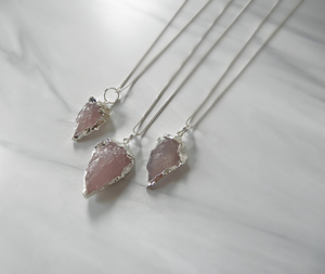 Meilleure qualité Agate blanche 20mm lune sculpture pierre pendentif collier fait à la main plaqué or Style Vintage bijoux cadeau de fête des mères - Product Image 3