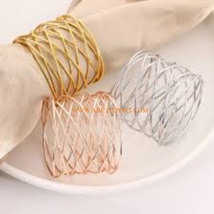 Meilleure qualité couleur or vaisselle de table en laiton massif ronds de serviette de table Offre Spéciale centre de table décoratif nouveaux anneaux de serviette élégants - Product Image 5