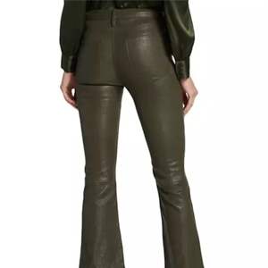 Pantalones de cuero con corte de bota elegante para mujer Cuero genuino de alta calidad Ajuste perfecto para ropa informal y formal - Product Image 4