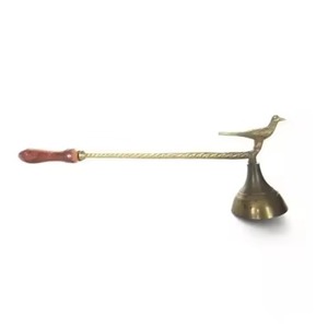 Éteignoir de bougie moderne en argent brillant poli avec manche en bois pour mèche de bougie Accessoires décoratifs - Product Image 4