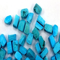 Lot de 25 pierres naturelles de turquoise brutes de 12-14 mm, taillées à la main, effet optique étoilé, cristal de guérison non poli, pierre de naissance de haute qualité