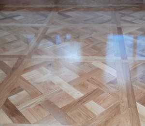 Panneaux de parquet de Versailles en teck surdimensionnés - Product Image 3