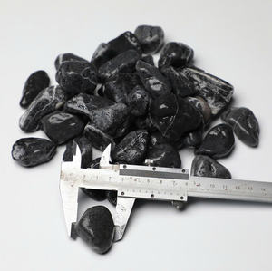 PIEDRAS DE GUIJOS DE PIEDRA CALIZA NEGRA DURADERA PARA PAISAJES Y PROYECTOS DE DECORACIÓN AL AIRE LIBRE COBBLES Y GUIJOS - Product Image 2