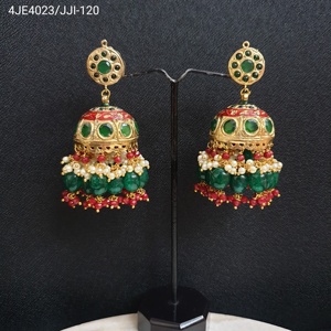 ต่างหูห้อยลูกปัดหินสีเขียว Jadau Jhumki เครื่องประดับอัลลอยด์ทางศาสนาทันสมัยชุบทองสำหรับงานปาร์ตี้ - Product Image 4