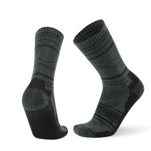 Calcetines deportivos para hombre antiolor que absorben el sudor, calcetines de tubo cortos de algodón negro para las cuatro estaciones - Product Image 6