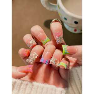 Super Star Press on Nail : Ajoutez du glamour et du style à vos doigts ! - Product Image 2