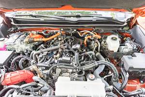 Tacoma TRD Pro 2024, Doble Cabina, 4x4, Híbrido Turbo de 4 Cilindros, Diferencial Trasero Bloqueable, Mayormente sin Modificaciones - Product Image 6