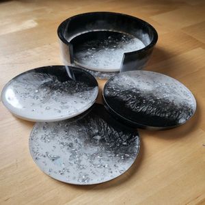 Dessous de verre en résine faits main avec des tapis en époxy brillant idéal pour la cuisine, le salon et les coffrets cadeaux décoratifs - Product Image 5