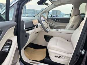 VOYAH Lantu Dreamer EV 2025 4WD Édition Haut de Gamme Kunpeng - Product Image 3