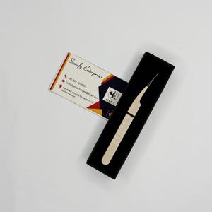 Pince à épiler pour extensions de cils Hello Kitty couleur nude, faite à la main, en acier inoxydable japonais Somofy Enterprises, 10 mm, dentelée - Product Image 4