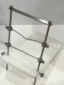 ที่ครอบปากสัตว์เลี้ยงแบบตั้งโต๊ะ ทำจากสแตนเลส สำหรับสัตว์ฟันแทะ เช่น กระต่าย ใช้สำหรับดูแลสุขภาพช่องปากสัตว์เลี้ยง - Product Image 6