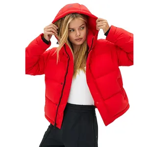 Logotipo personalizado Women'Jacket OEM 2023 Inverno Puffer Jaqueta Mulheres Com Capuz Casacos Senhoras Jaqueta Bolha Puffed