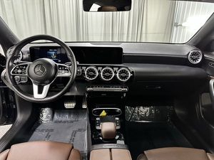 Mercedes-Benz CLA 250 4MATIC 2022 Usado (LHD/RHD) - Product Image 6