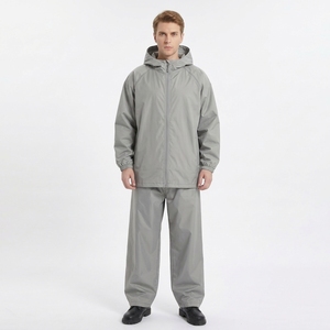 Traje de Lluvia Resistente al Agua y al Viento, con Capucha y Costuras Selladas, para Hombre, Venta al Por Mayor - Product Image 2