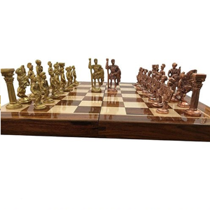 Couronnes d'échecs solides en laiton antique pour jeu d'échecs intérieur et échiquier de table à bas prix directement de l'usine indienne - Product Image 4