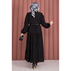 Ensemble deux pièces en mousseline noire : Haut court formel avec col à nœud et pantalon pour l'été - Product Image 5