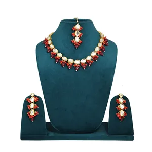Ensemble de collier Kundan avec perles rouges, bijoux de mariée de luxe plaqués or 24 carats pour mariage - Product Image 1