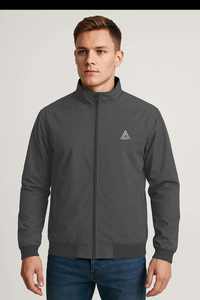 Veste d'hiver pour hommes de haute qualité, vêtements d'extérieur élégants et légers pour les voyages décontractés, les activités de plein air et le confort de tous les jours - Product Image 2