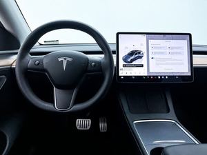 2023 T E S L โมเดล Y ประสิทธิภาพ AWD ถูกใช้อย่างเรียบร้อย