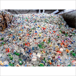 Copos de PET Reciclado Triturado en Caliente de Tailandia para Uso Industrial en Plástico - Product Image 3