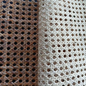 Trou et ligne étroite Rouleau de canne en rotin naturel du Vietnam | Fournisseur en gros de sangles de haute qualité pour les fabricants de meubles - Product Image 1