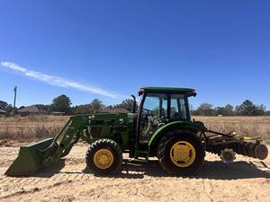 Tractor Usado de 90HP con Motor, Bomba de Engranajes, Rodamientos y Componentes de Motor para Granjas, Año 2016 - Product Image 2