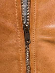 Chaqueta de Cuero de Cordero Negra de Moda para Hombre para Invierno, Elegante Chaqueta de Cuero Pakistaní para Hombre - Product Image 5