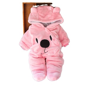 ชุดรอมเปอร์เด็กแรกเกิดสำหรับเด็กหญิงและเด็กชาย ฤดูหนาว แบบ OEM ชุดหมีมีฮู้ด อุ่น สำหรับเด็กทารก ผ้า softshell หนานุ่ม - Product Image 4