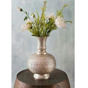 Diseño mejor para la decoración del hogar florero de planta de oro y florero personalizado hecho a mano mejor decoración interior y diseño hecho a mano - Product Image 1